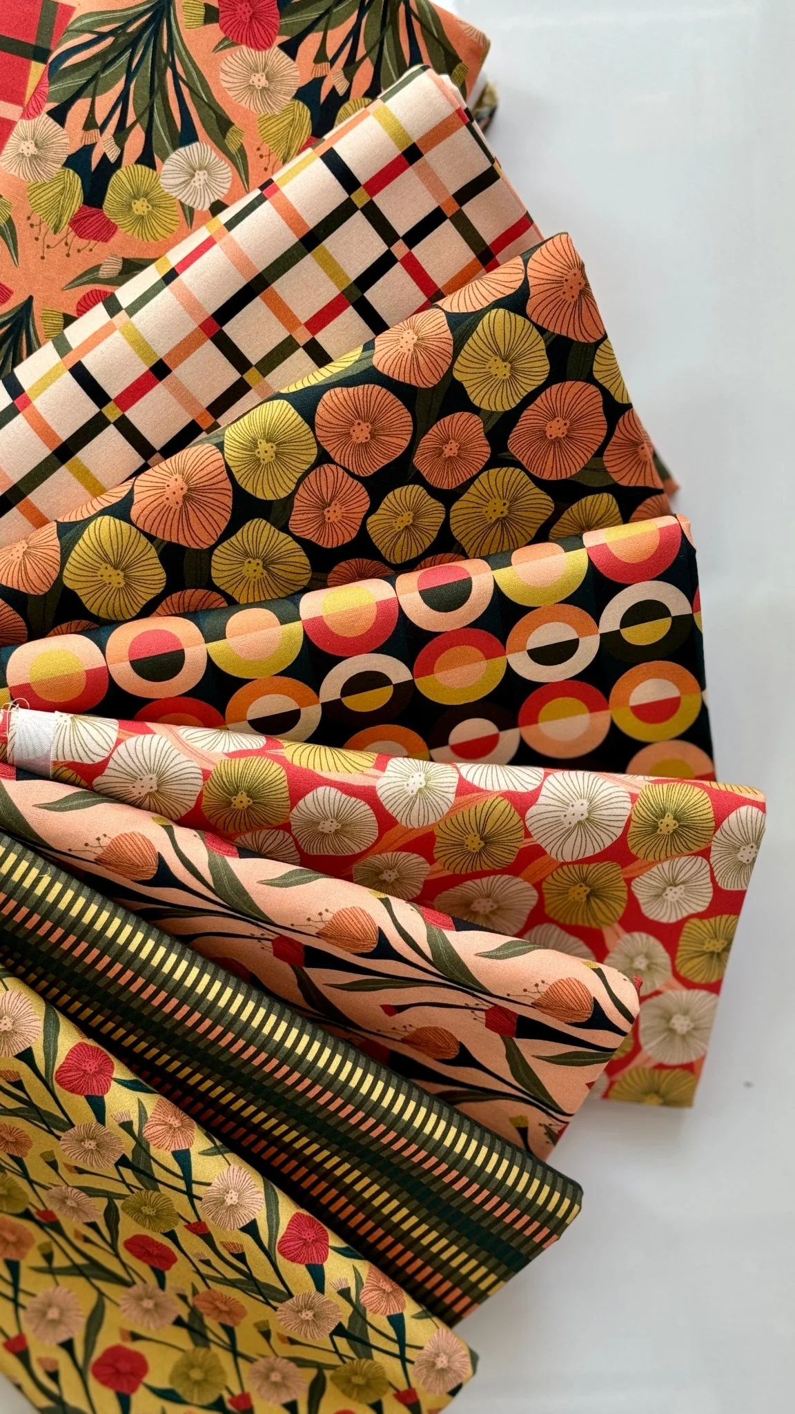 Bouquet - Coral - Poppy Fields - MK Surface - Cloud 9 Fabrics - Poplin - Image 6
